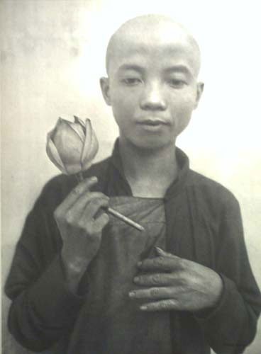 Chinese portfolio - Young boy with orchid