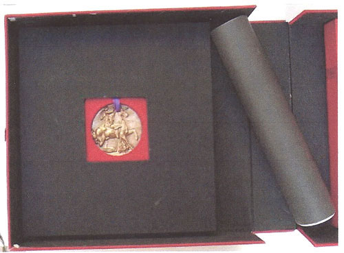 Dali de Draeger DeLuxe Edition with Medallion Unicorne Dionysiaque