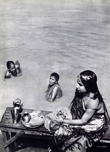 Hindu Women bathing - Double sided